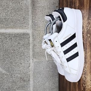 Adidas Superstar Women's Size 7.5 Casual White Hard Toe Shoes